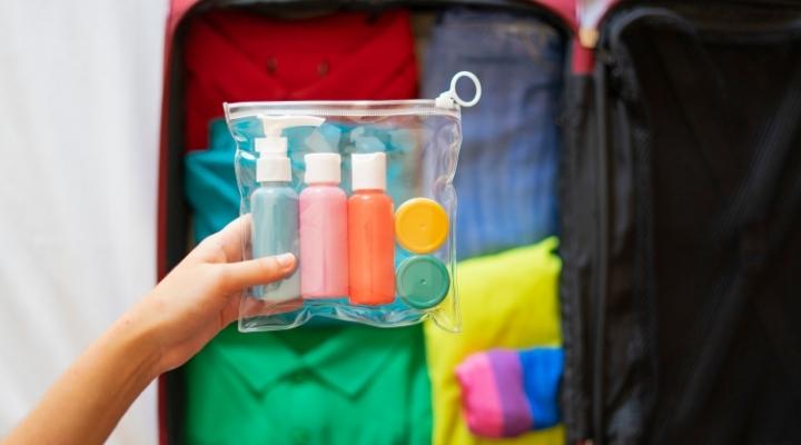 The Best TSA Approved Quart Size Bag for Toiletries (& More) 